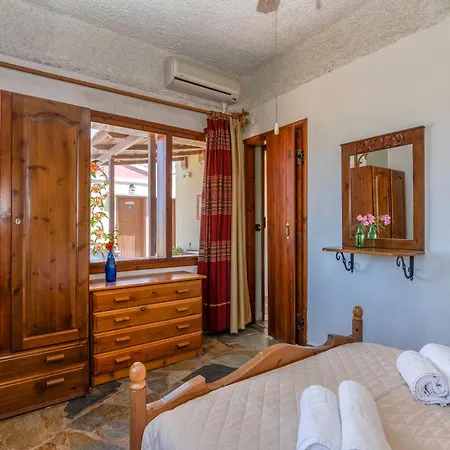 Apart Otel Drapanias Beachfront - Marinakis